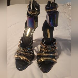 BCBG oilslick casey heels